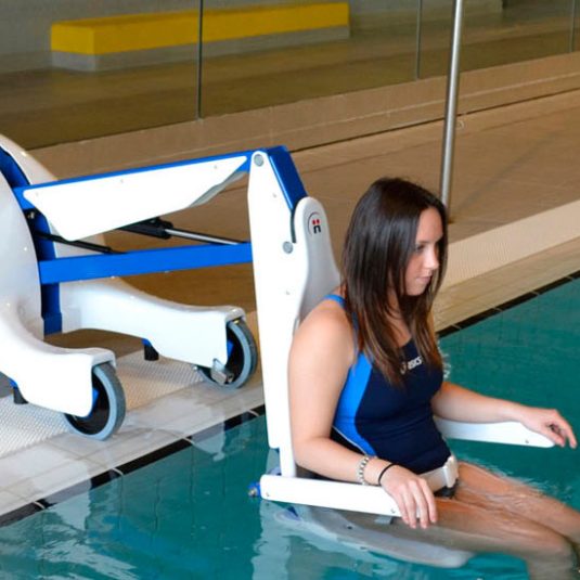 Elevador móvil para piscina Blupool